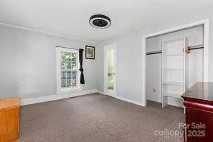 1302 1st Ave NW, Hickory, NC 28601 - Photo 11