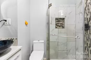 1302 1st Ave NW, Hickory, NC 28601 - Photo 13