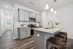 4732 Lakeview Road N, Charlotte, NC 28216 - Photo 11