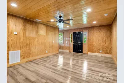 291 Pine Ridge Road, Hendersonville, NC 28792 - Photo 11