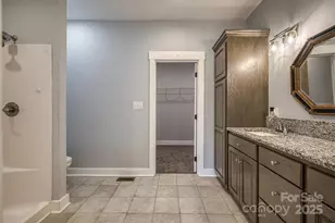 1152 Long Dr, Newton, NC 28658 - Photo 9