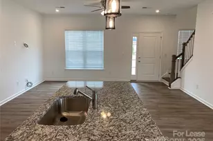 10117 Guardian Dr, Charlotte, NC 28273 - Photo 3