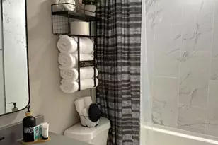 2000 Patio Ct, Charlotte, NC 28205 - Photo 11