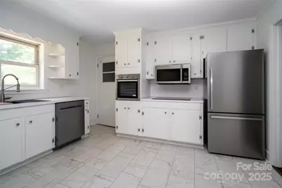 6517 Elmwood Circle, Charlotte, NC 28214 - Photo 7