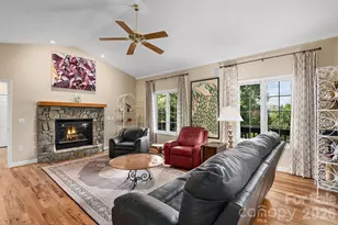 212 Blue Ridge Vista, Asheville, NC 28805 - Photo 3