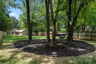 2717 Arnold Dr, Charlotte, NC 28205 - Photo 39