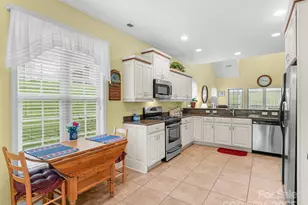 22 Florian Ln, Fletcher, NC 28732 - Photo 7