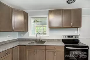 308 Seneca Pl, Charlotte, NC 28210 - Photo 11