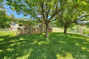 560 Bailey Mountain Rd, Mars Hill, NC 28754 - Photo 5