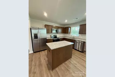 7226 Capstan Terrace, Charlotte, NC 28269 - Photo 9