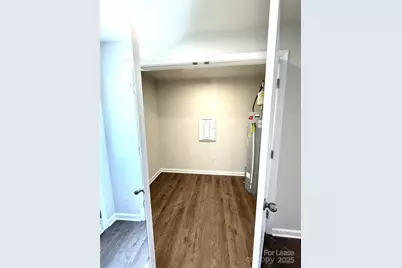 7226 Capstan Terrace, Charlotte, NC 28269 - Photo 5