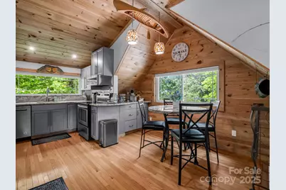 417 Tryon Bay Circle, Lake Lure, NC 28746 - Photo 9