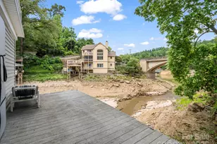 417 Tryon Bay Cir, Lake Lure, NC 28746 - Photo 27