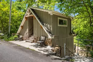 417 Tryon Bay Cir, Lake Lure, NC 28746 - Photo 3