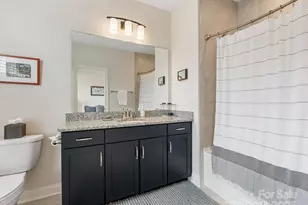 5018 Harrowsmith Ln, Charlotte, NC 28204 - Photo 39