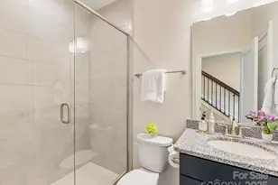 5018 Harrowsmith Ln, Charlotte, NC 28204 - Photo 11