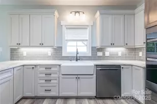 5009 Oconee Dr, Stanley, NC 28164 - Photo 5