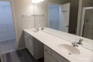 3224 Margellina Drive, Charlotte, NC 28210 - Photo 9