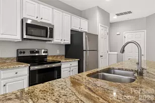 3224 Margellina Drive, Charlotte, NC 28210 - Photo 5