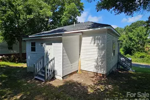 31 Poplar St, Great Falls, SC 29055 - Photo 15