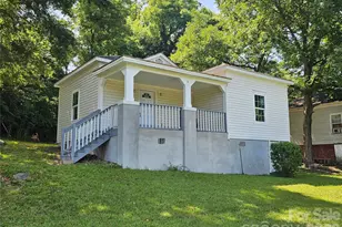 31 Poplar St, Great Falls, SC 29055 - Photo 1