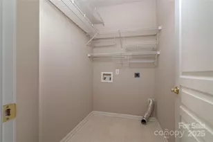 9514 Kestral Ridge Dr, Charlotte, NC 28269 - Photo 11