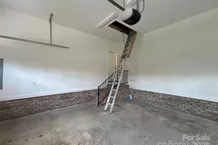 1031 Long Dr, Newton, NC 28658 - Photo 13