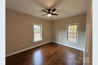 1031 Long Drive, Newton, NC 28658 - Photo 17