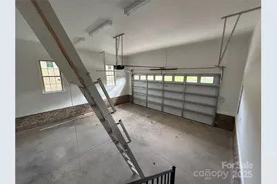 1031 Long Drive, Newton, NC 28658 - Photo 15