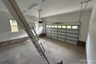 1031 Long Dr, Newton, NC 28658 - Photo 15