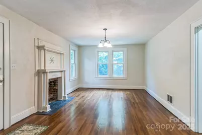 1421 12th Street Drive NW, Hickory, NC 28601 - Photo 11