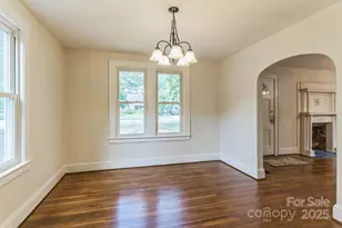 1421 12th St Dr NW, Hickory, NC 28601 - Photo 7