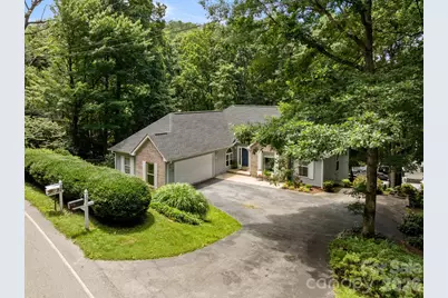 701 Salisbury Road, Hendersonville, NC 28792 - Photo 1