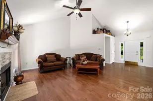 701 Salisbury Rd, Hendersonville, NC 28792 - Photo 15