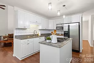 701 Salisbury Rd, Hendersonville, NC 28792 - Photo 19