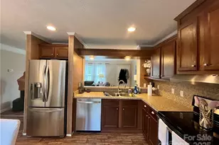 5401 Stevens Mill Rd, Matthews, NC 28104 - Photo 11