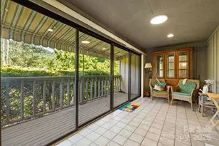 25 Westridge Ct, Hendersonville, NC 28791 - Photo 17