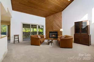 25 Westridge Ct, Hendersonville, NC 28791 - Photo 3