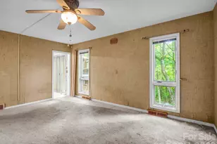421 Chickadee Ln, Brevard, NC 28712 - Photo 13