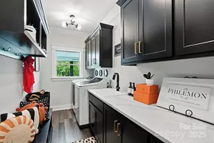 587 Carolina Dr, Troy, NC 27371 - Photo 13