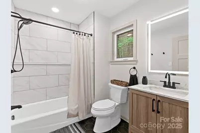 1065 Oak Ridge Lane, Mars Hill, NC 28754 - Photo 15