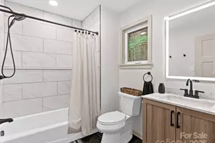 1065 Oak Rdg Ln, Mars Hill, NC 28754 - Photo 15