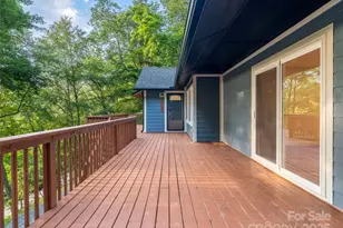 1065 Oak Rdg Ln, Mars Hill, NC 28754 - Photo 7