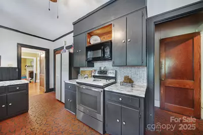 504 Chesterfield Avenue, Lancaster, SC 29720 - Photo 9