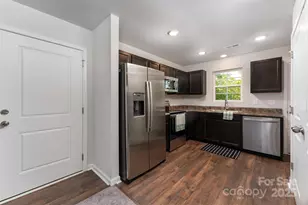 27 Forest Park Rd, Marion, NC 28752 - Photo 3