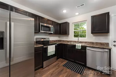 27 Forest Park Road, Marion, NC 28752 - Photo 5