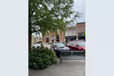 418 N Main Street, Hendersonville, NC 28792 - Photo 7