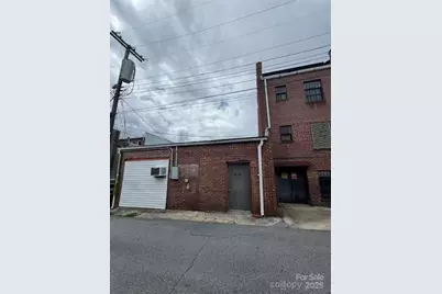 418 N Main Street, Hendersonville, NC 28792 - Photo 11