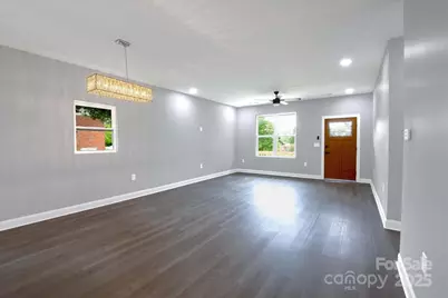 609 Maple Street, Chester, SC 29706 - Photo 9