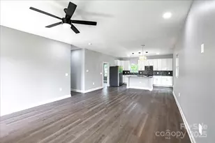 609 Maple St, Chester, SC 29706 - Photo 7